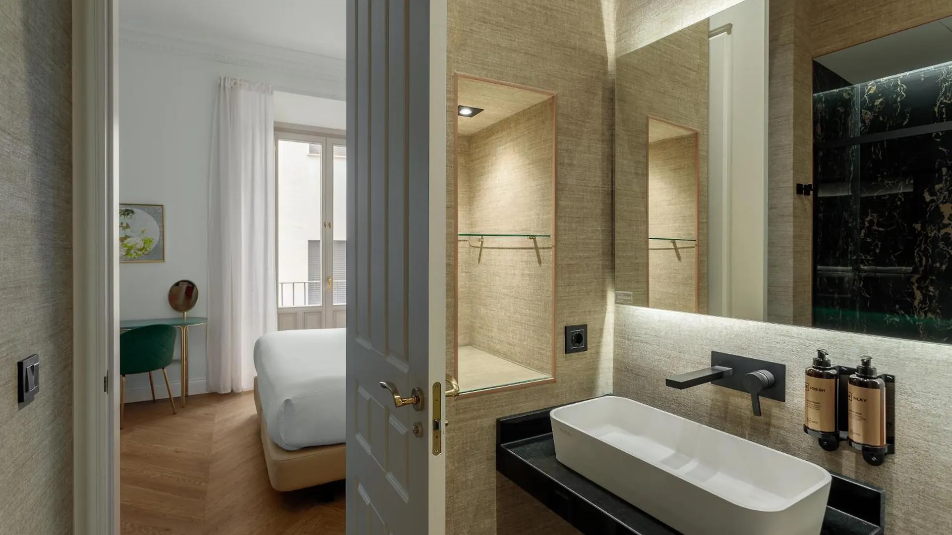 Be Mate Malaga Centro Apartment 0*,