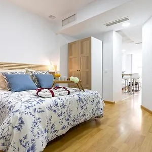 https://fashion-historical-city-centre-a-a-wifi.1costadelsol.com
